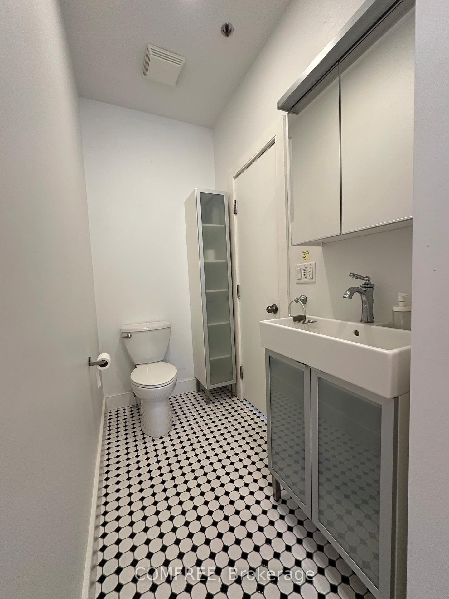 83 Little Bridge Street Unit 200 photo 16