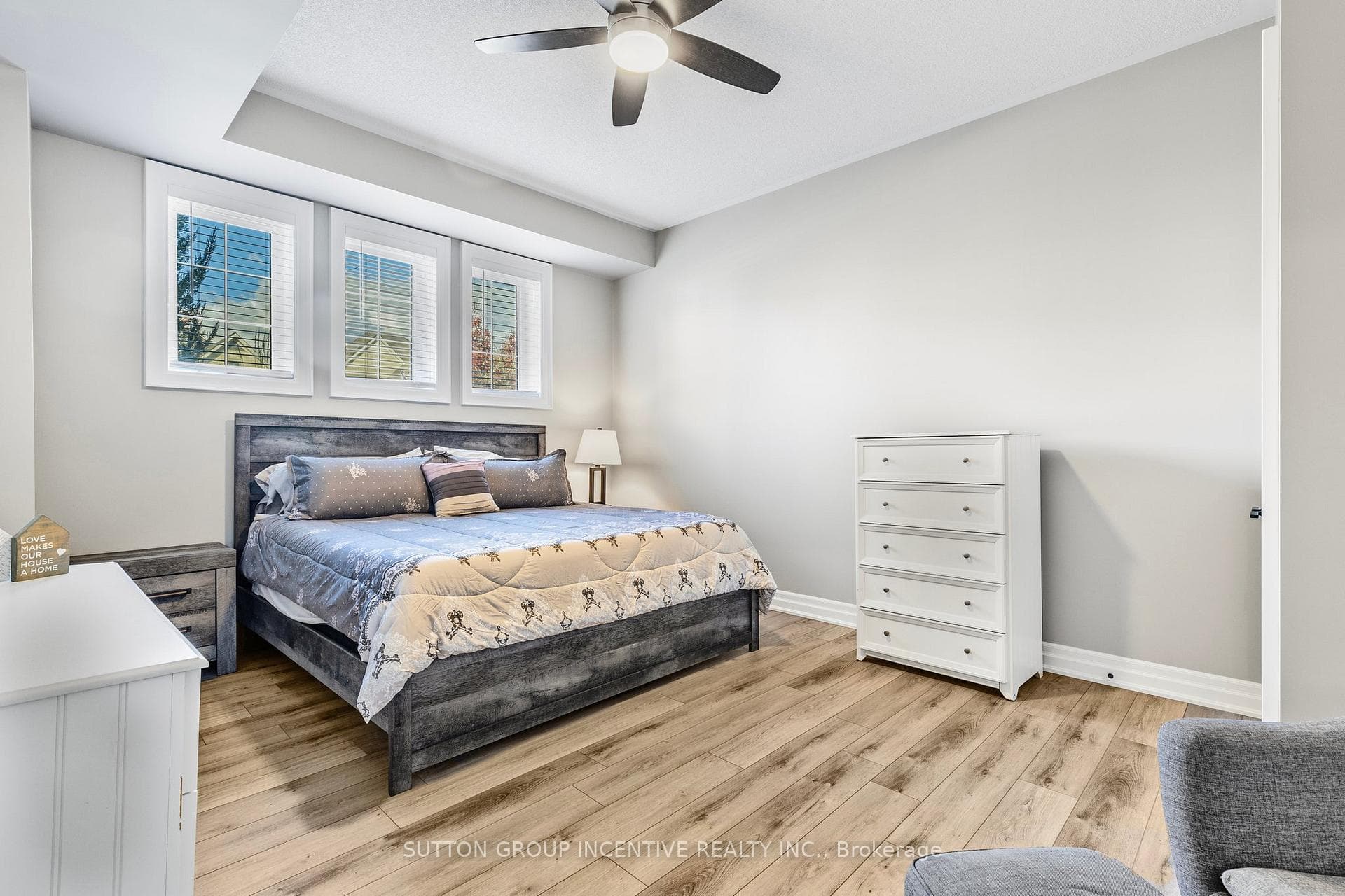 61 Collier Crescent photo 29