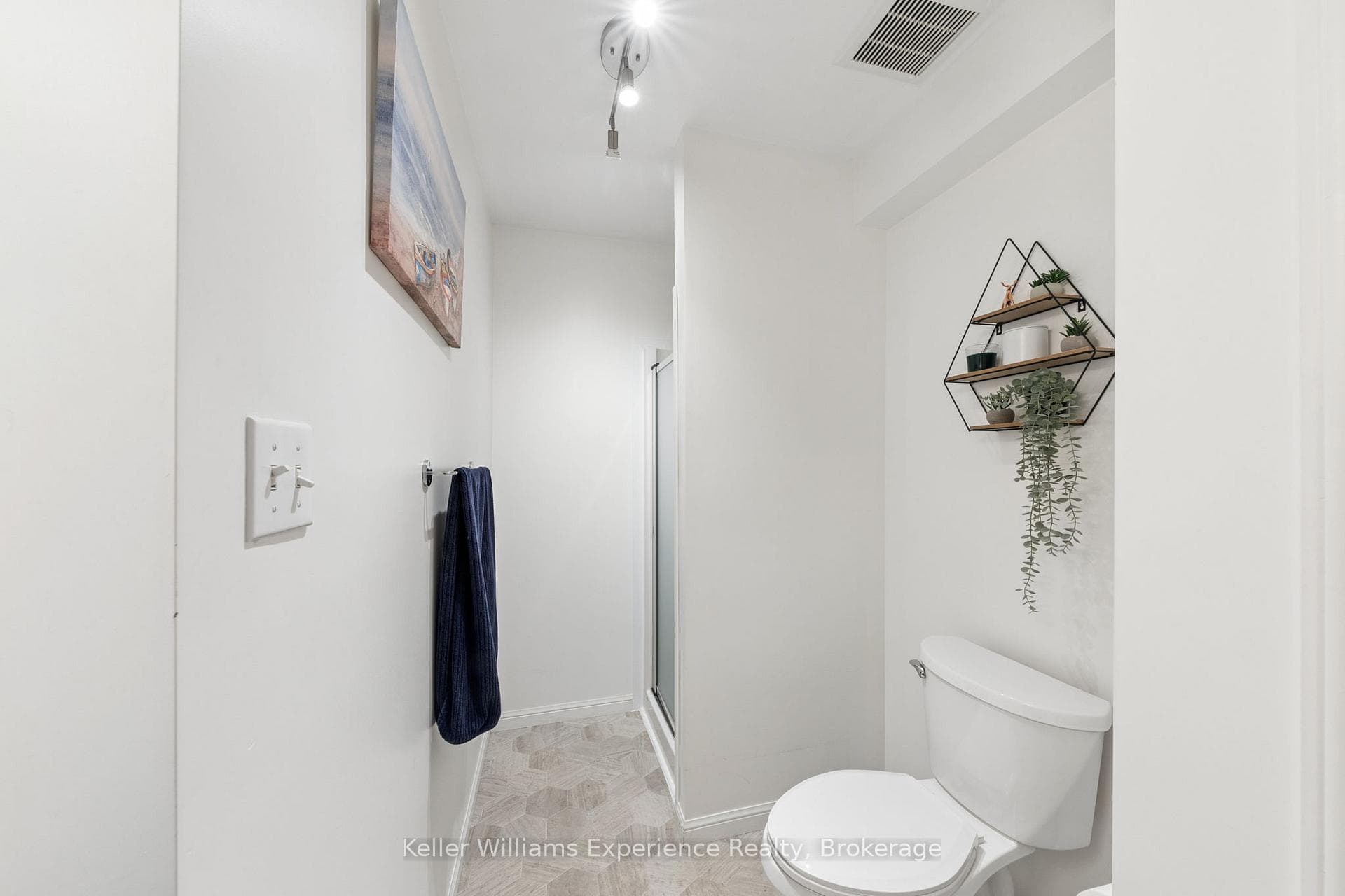 311 Armstrong Street photo 9