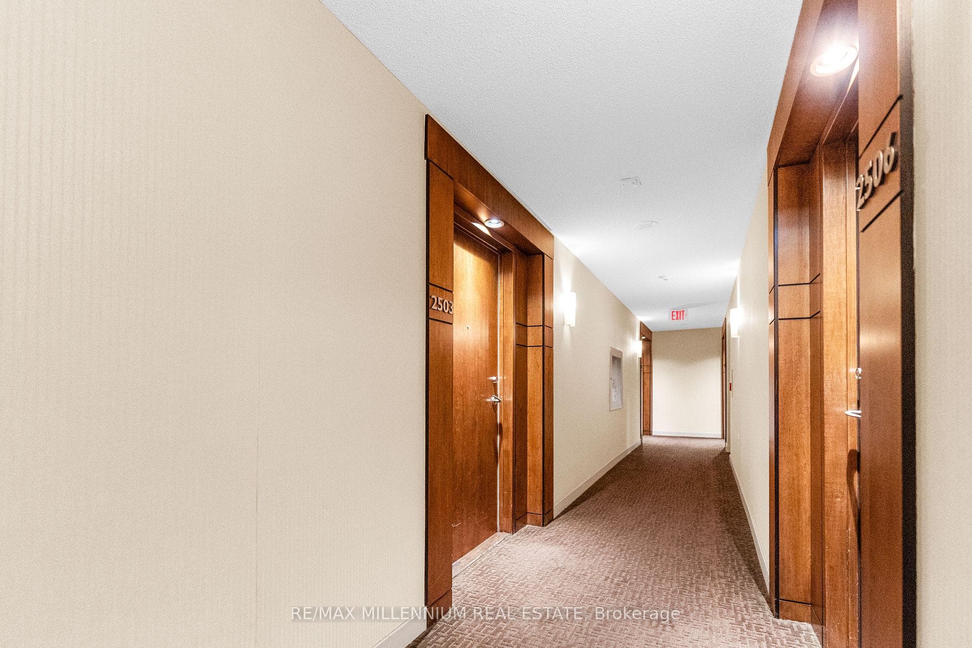 10 Northtown Way Unit 2503 photo 4