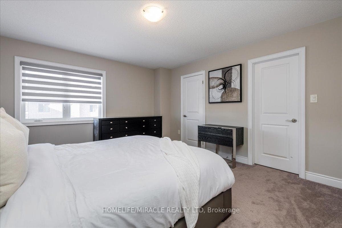 26 Arnold Crescent photo 17