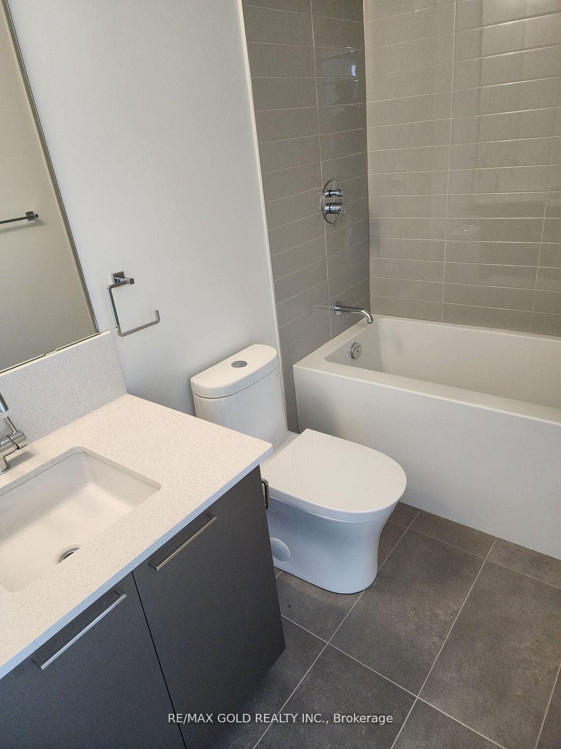 3005 Pine Glen Road Unit 209 photo 8