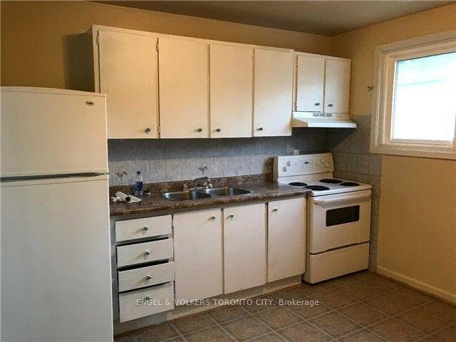 236 Anzac Road Unit main photo 2