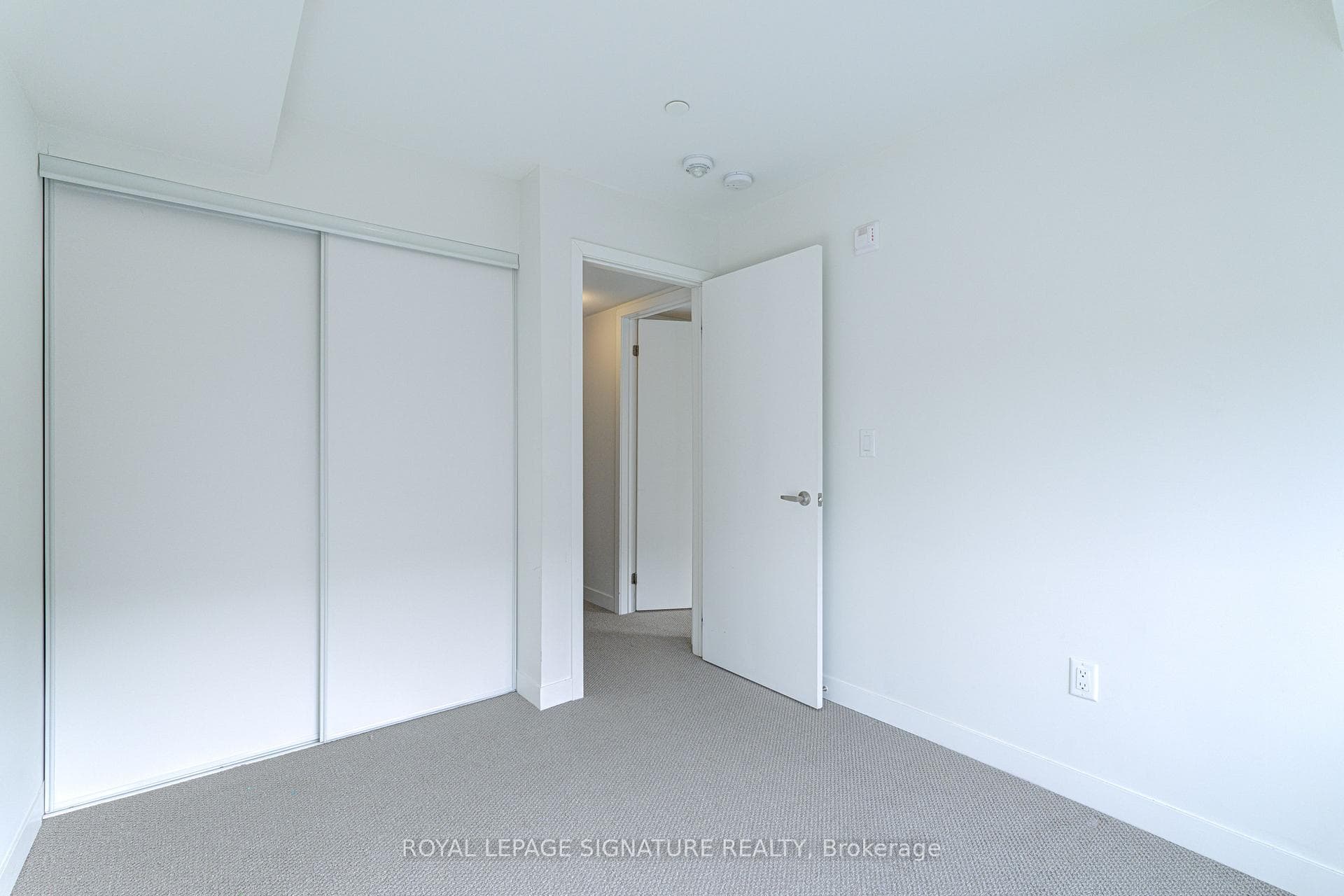 3429 Ridgeway Drive Unit 4 photo 22
