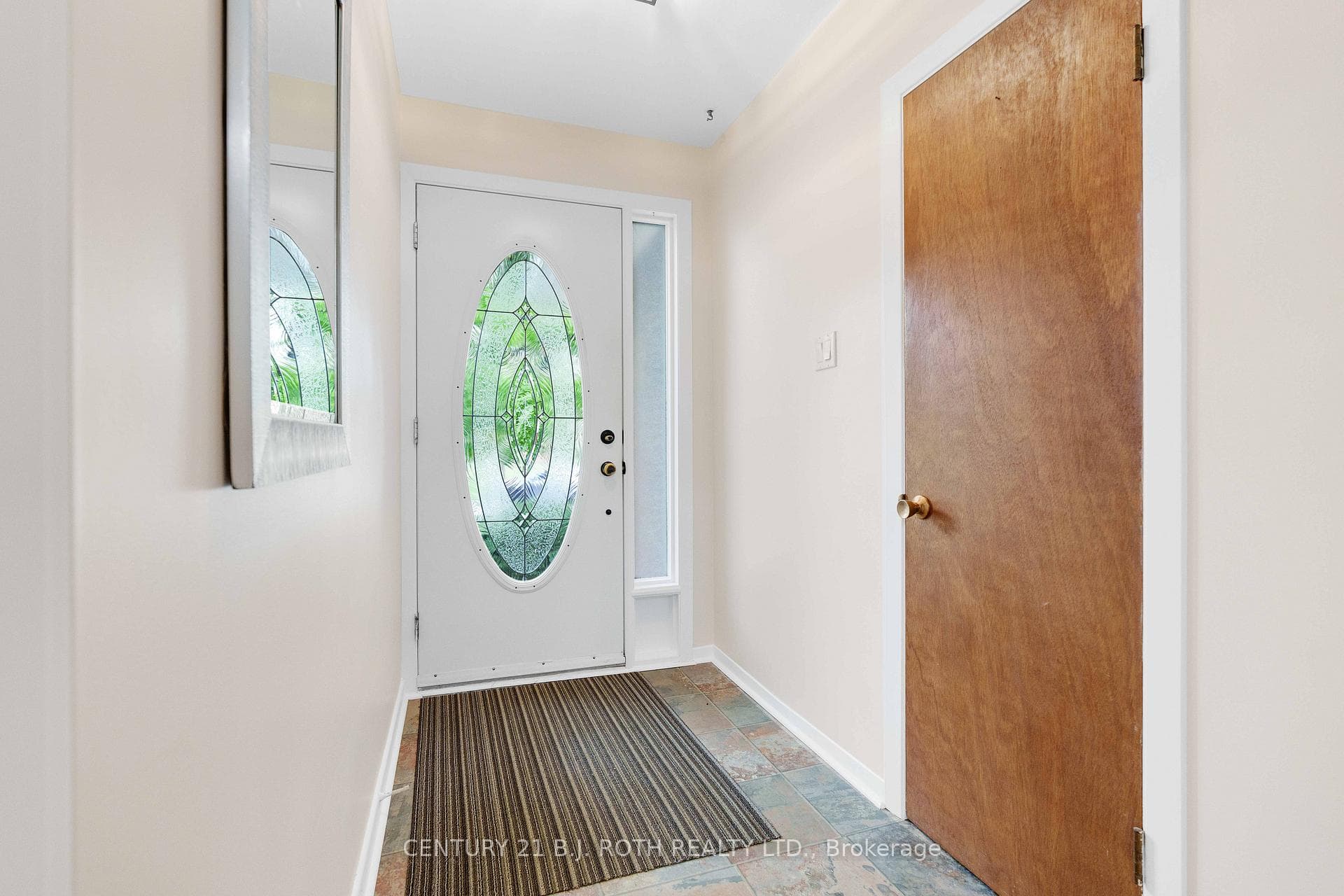 23 Alexander Avenue photo 5