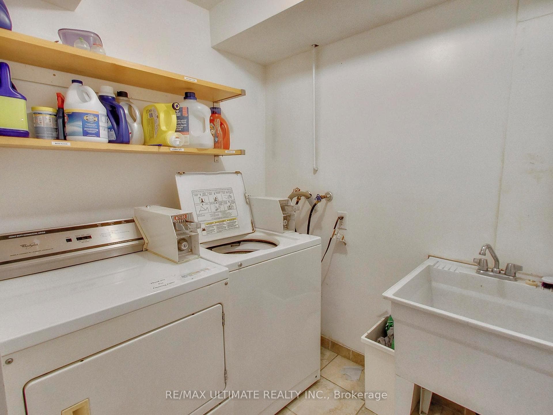 354 Euclid Avenue Unit Lower photo 21