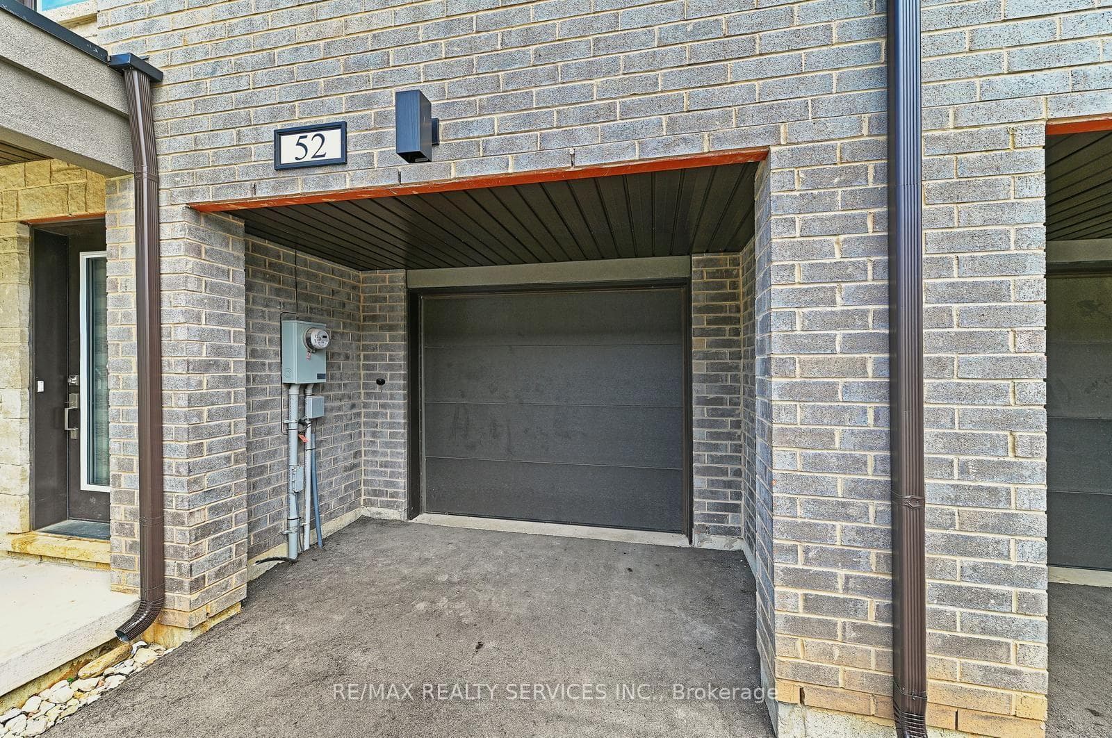 52 Humberstone Drive photo 41