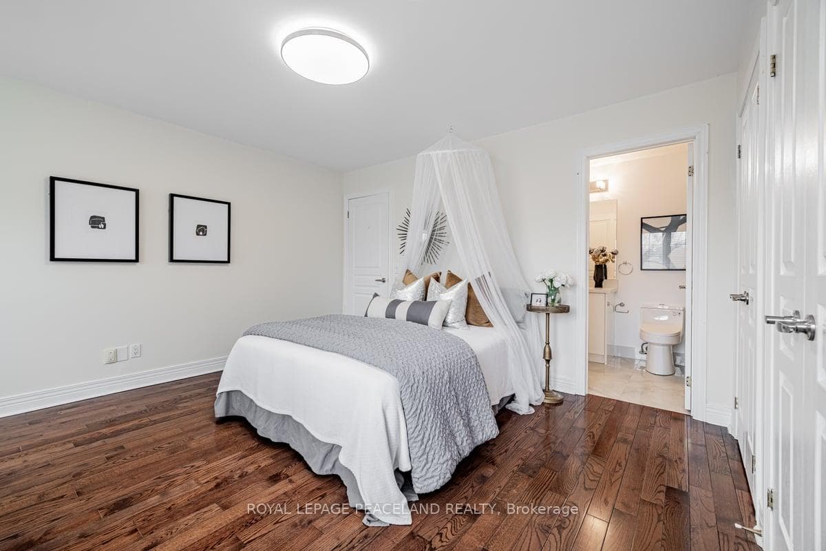 3180 Bayview Avenue Unit 17 photo 29