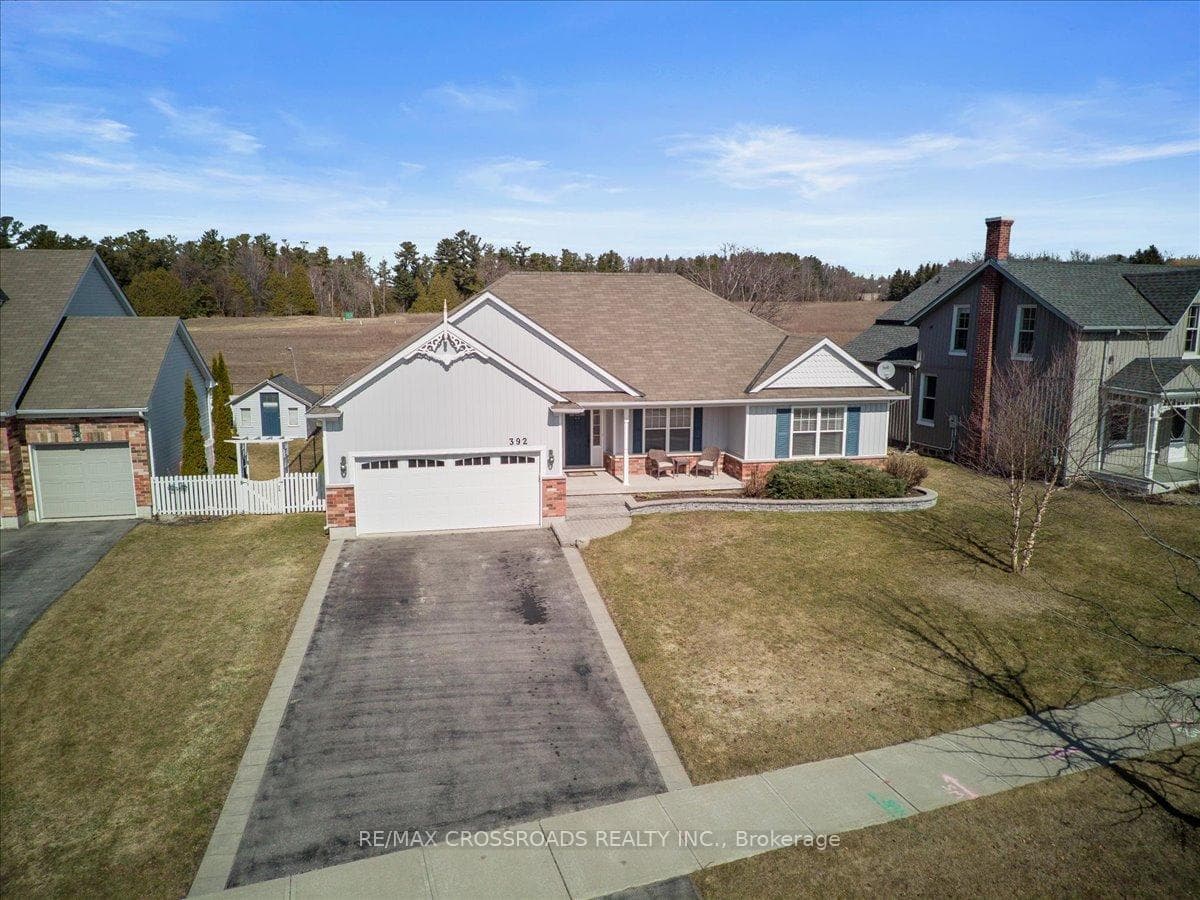 392 Lakeshore Road photo 33