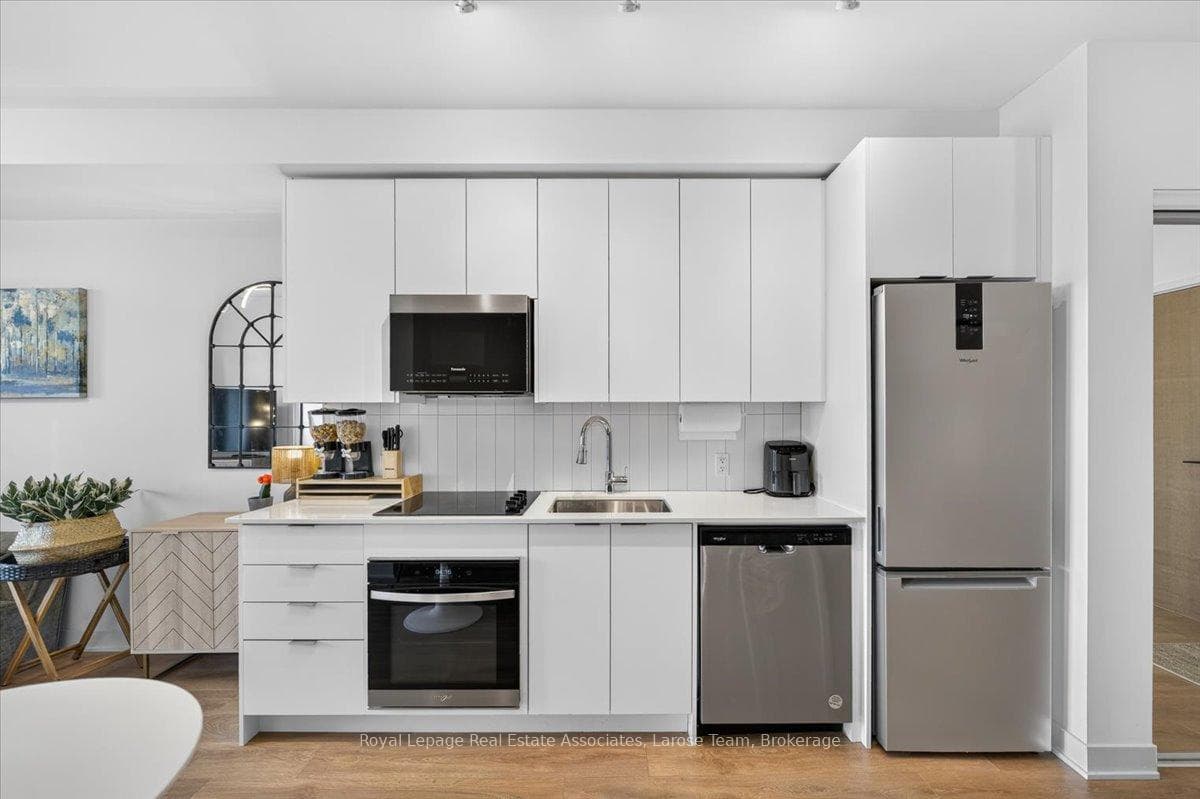 2920 Highway 7 Road Unit 3707 photo 8