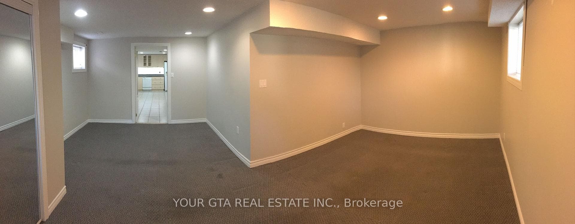 Pictures when house was vacant
