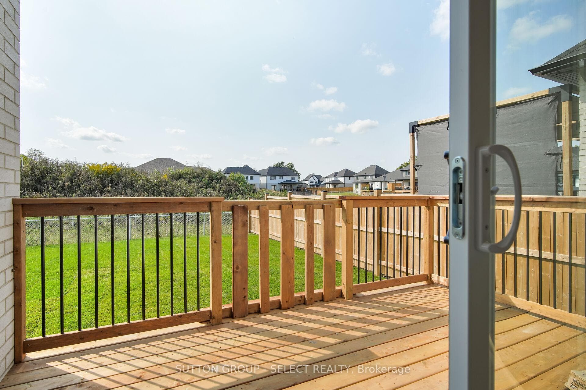 57 BRISCOE Crescent photo 31