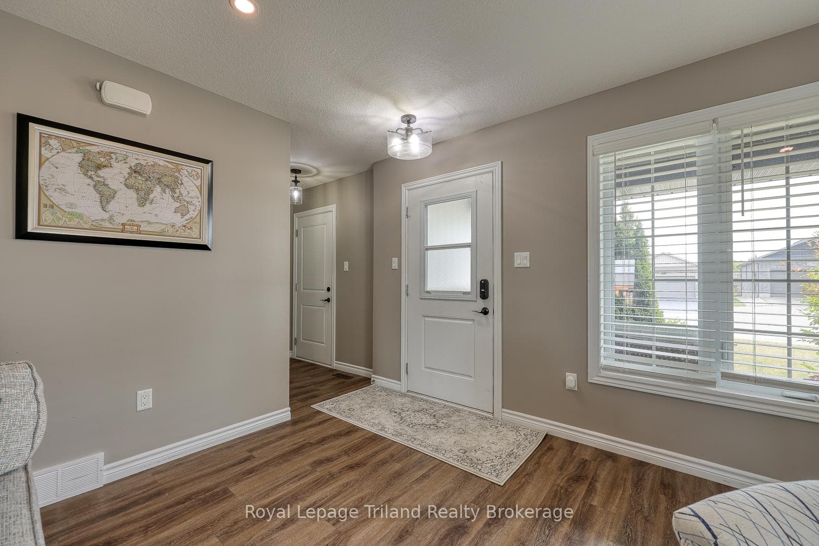 Foyer - open concept (with access to garage)