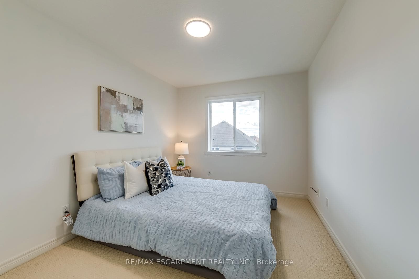 105 Highgate Drive photo 25