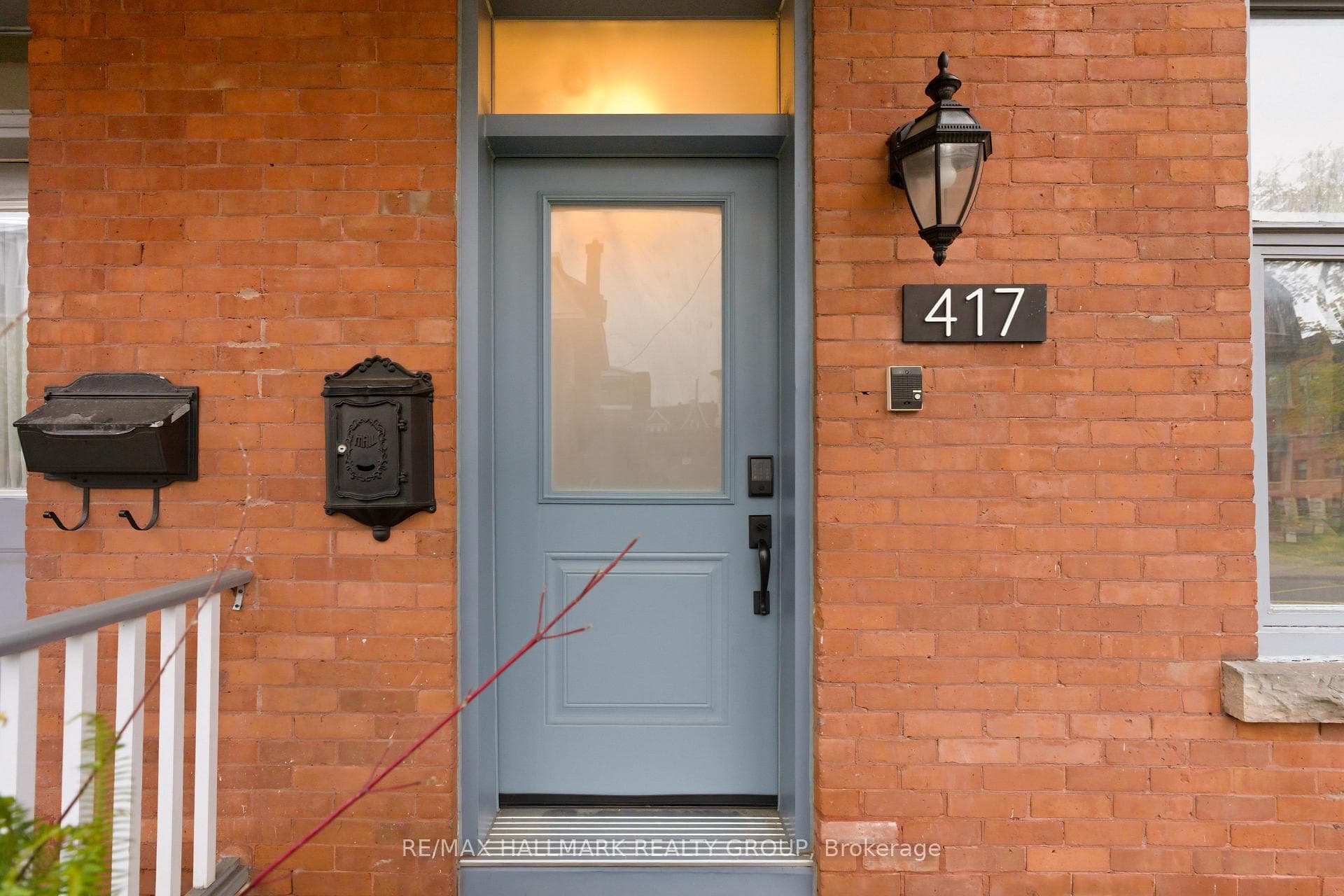 417 Daly Avenue photo 2