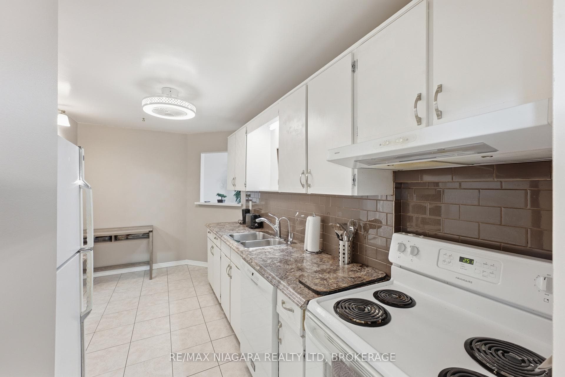 141 Church Street Unit 1003 photo 6
