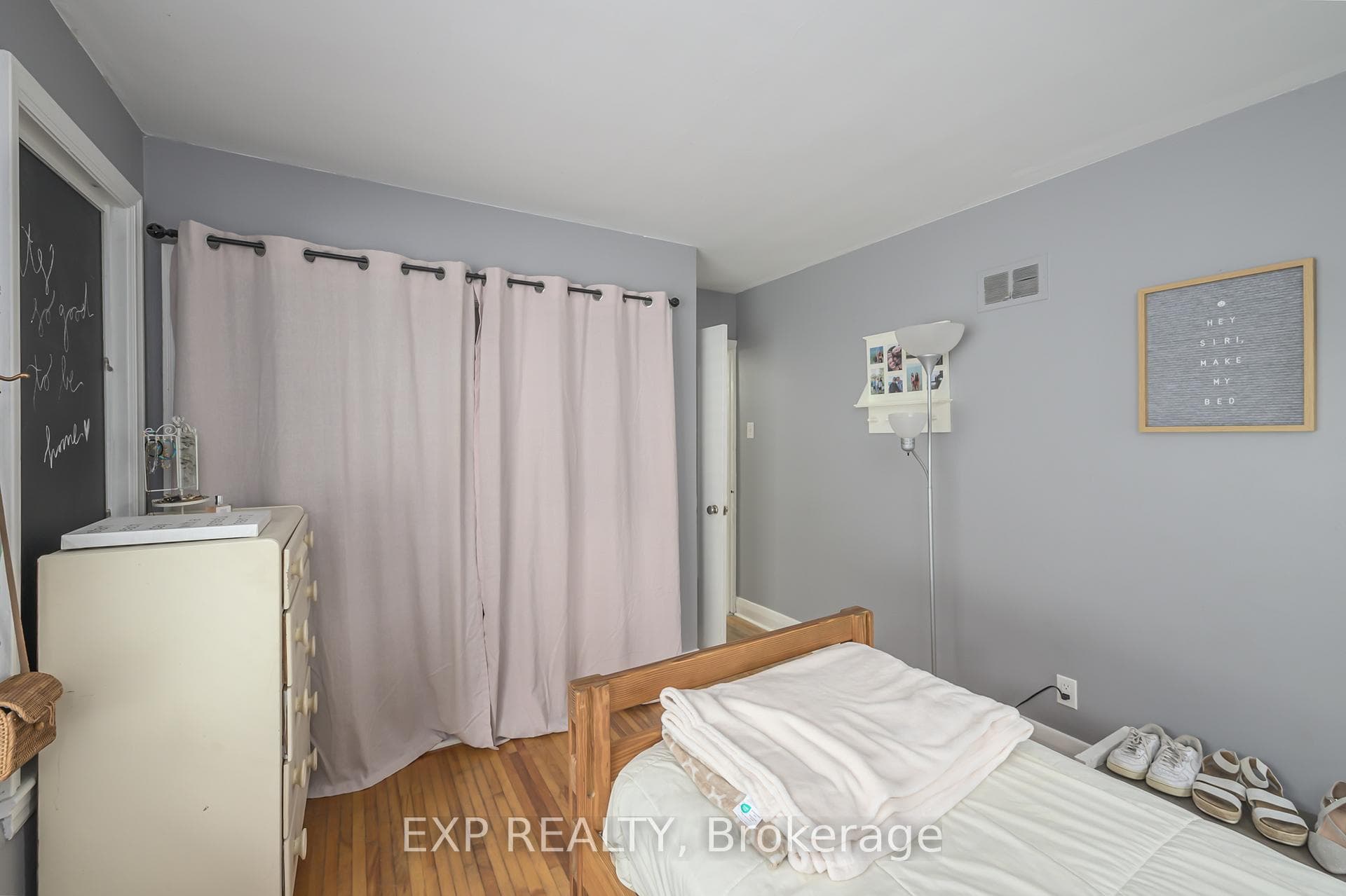 73 Broadway Avenue photo 22