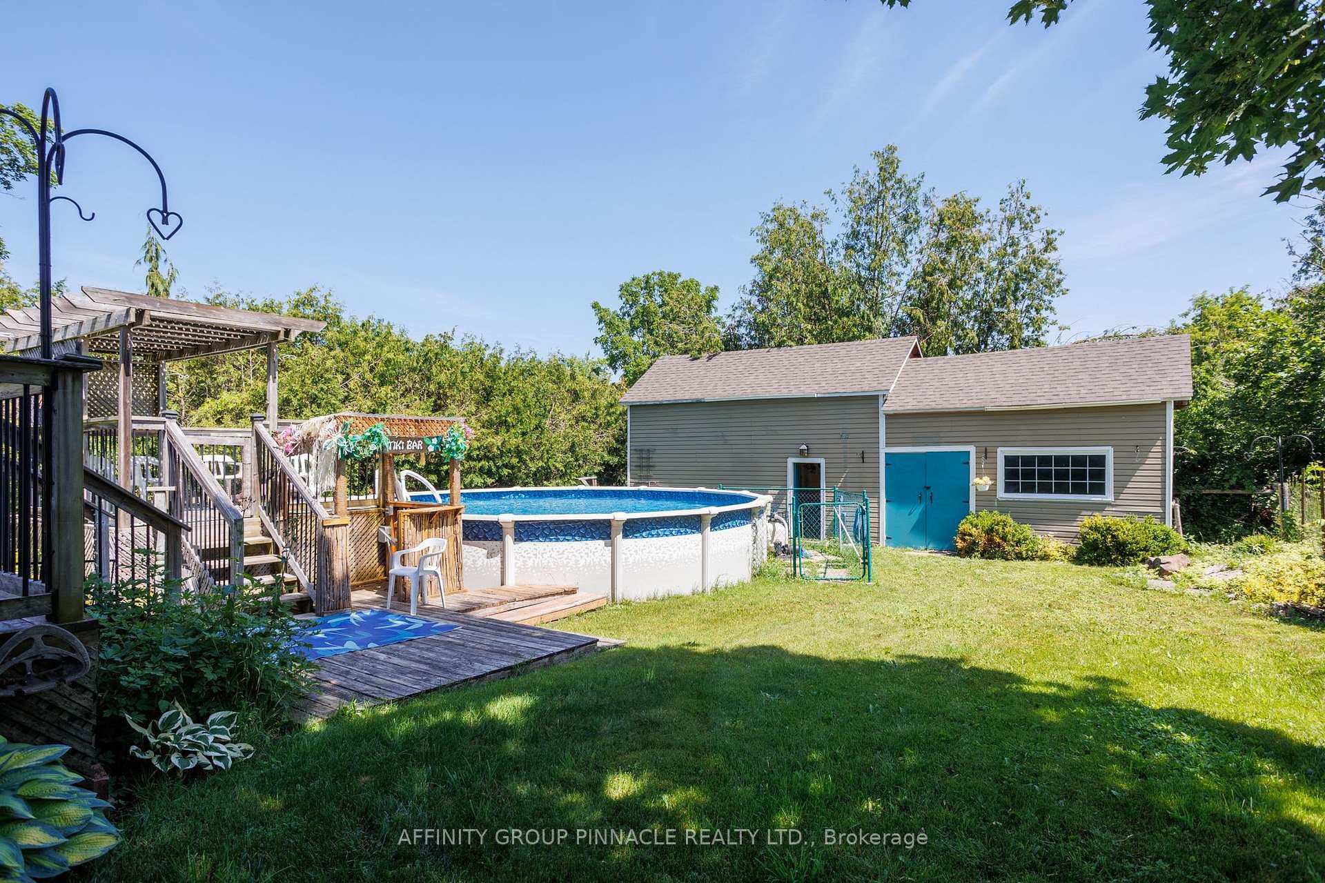 476 Bay Street photo 39