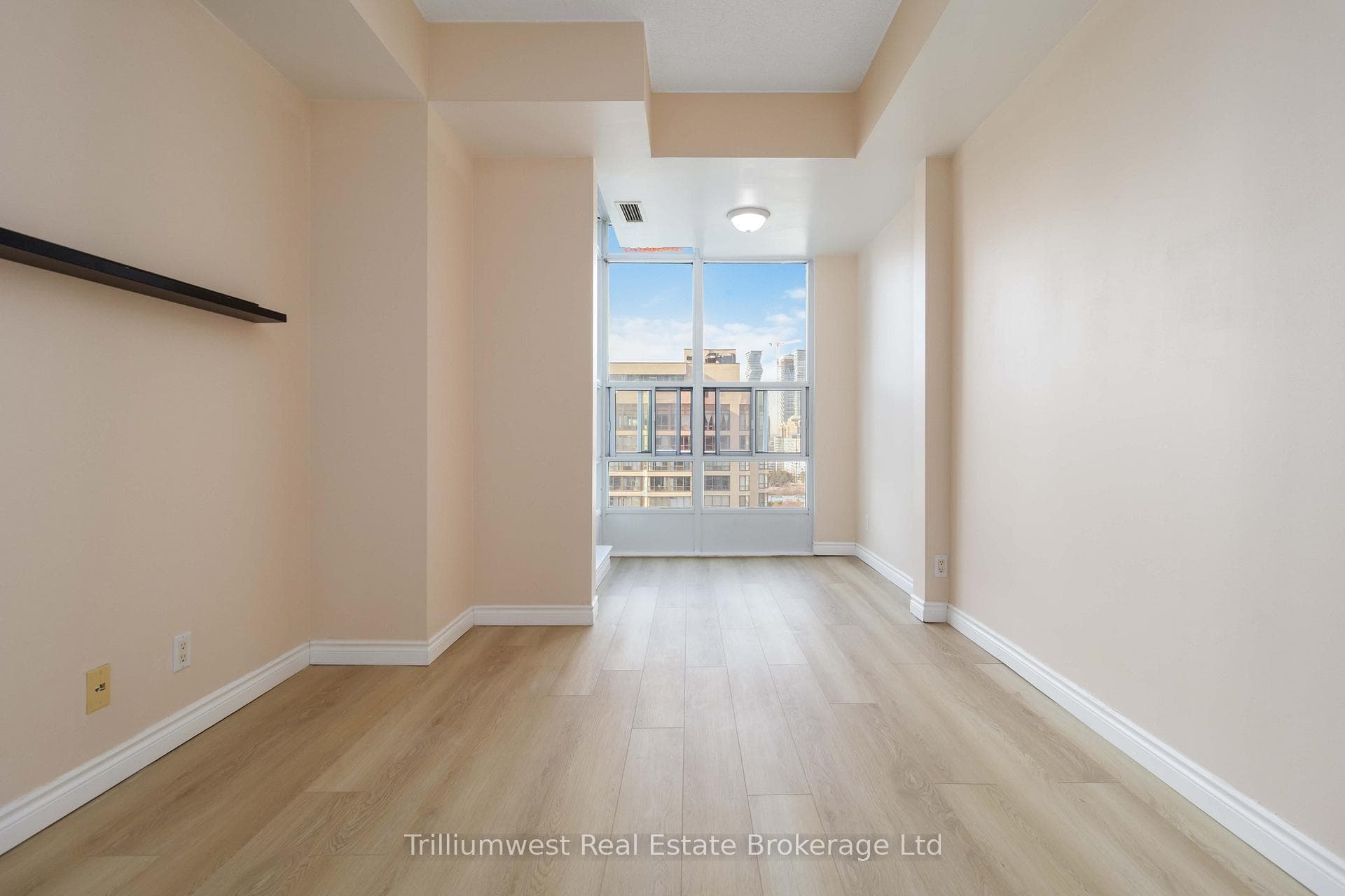 1 Elm Drive Unit 2306 photo 21