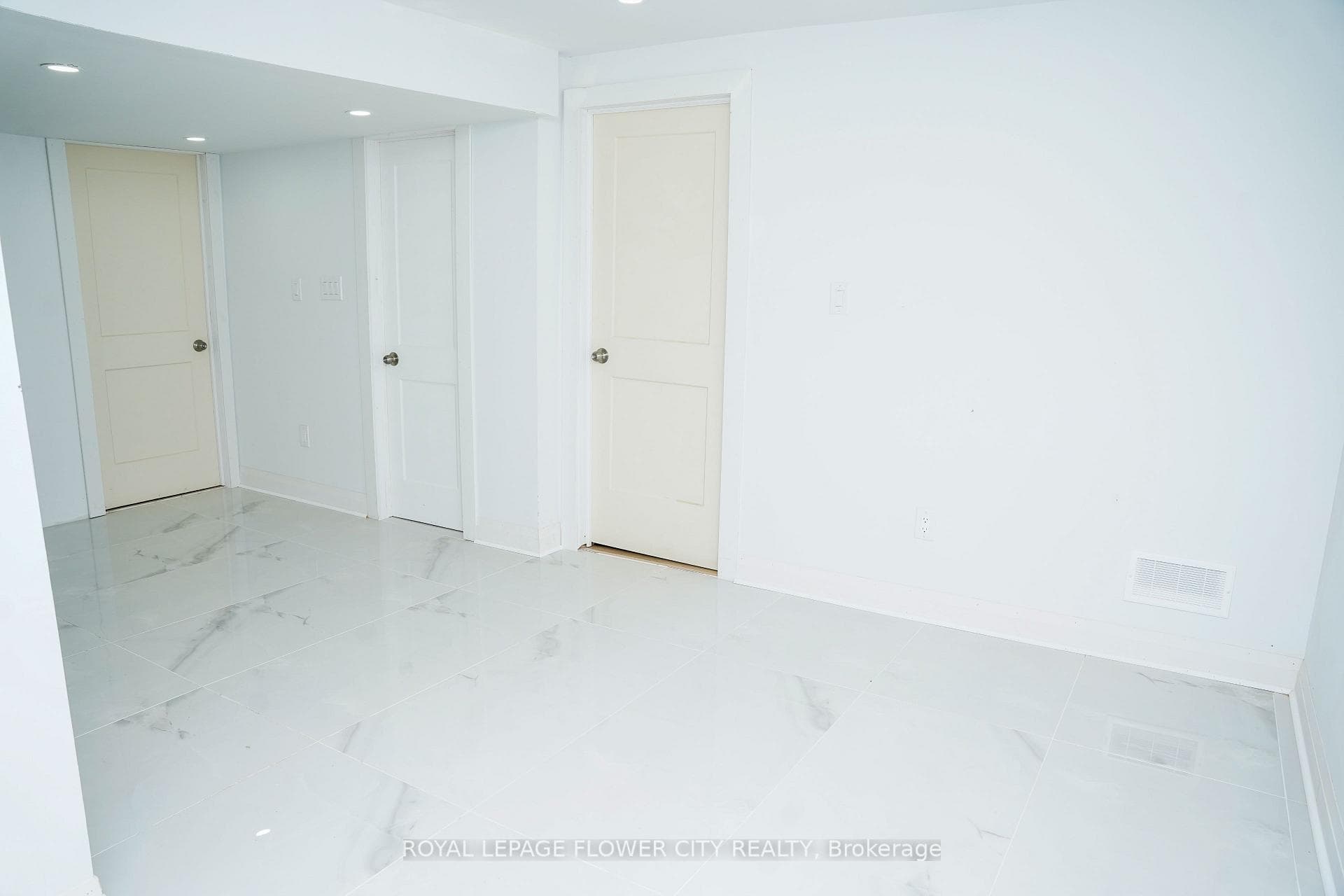 21 Divers Road Unit Bsmnt photo 9