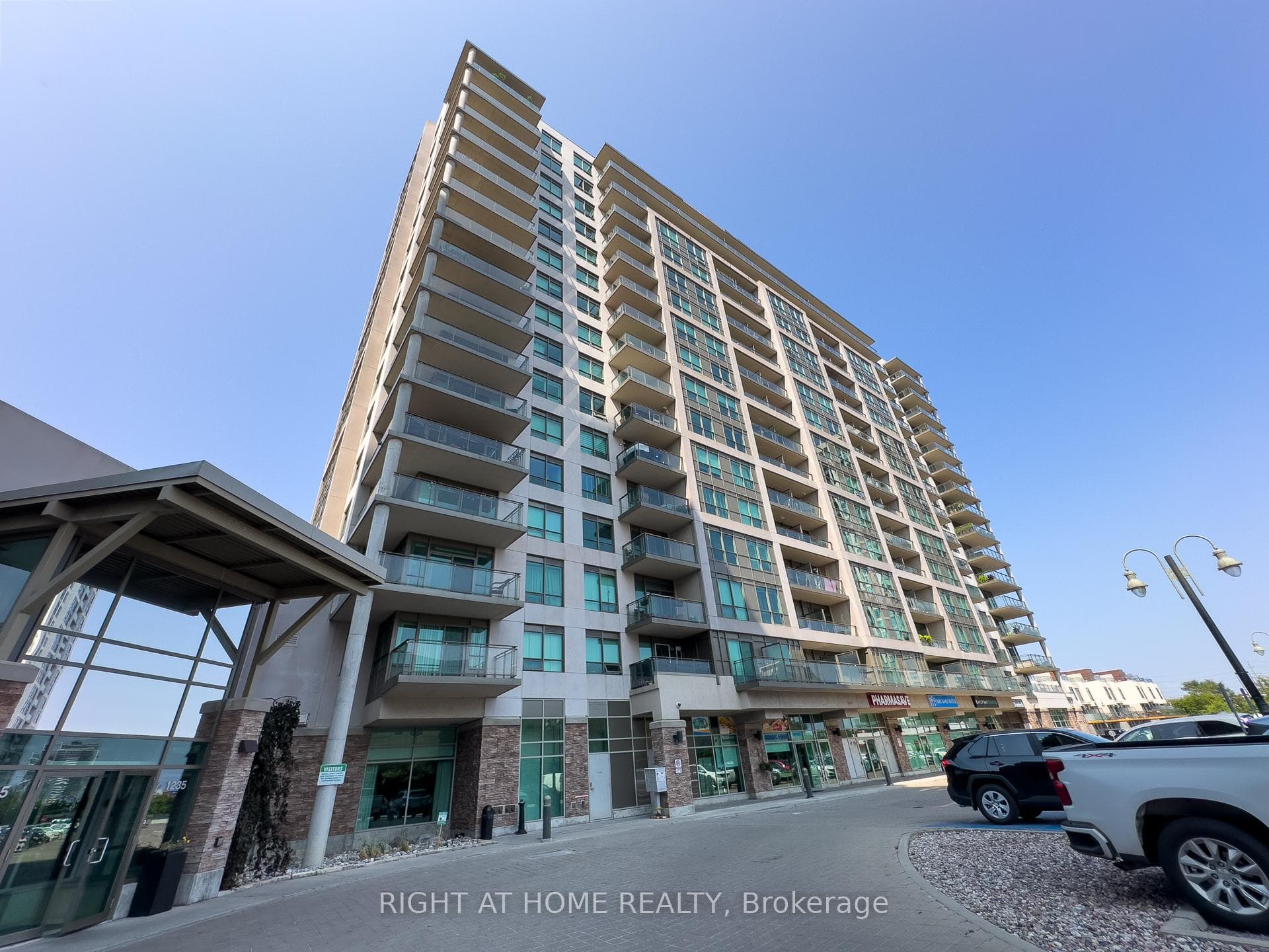 1235 Bayly Street Unit 1413 photo 2