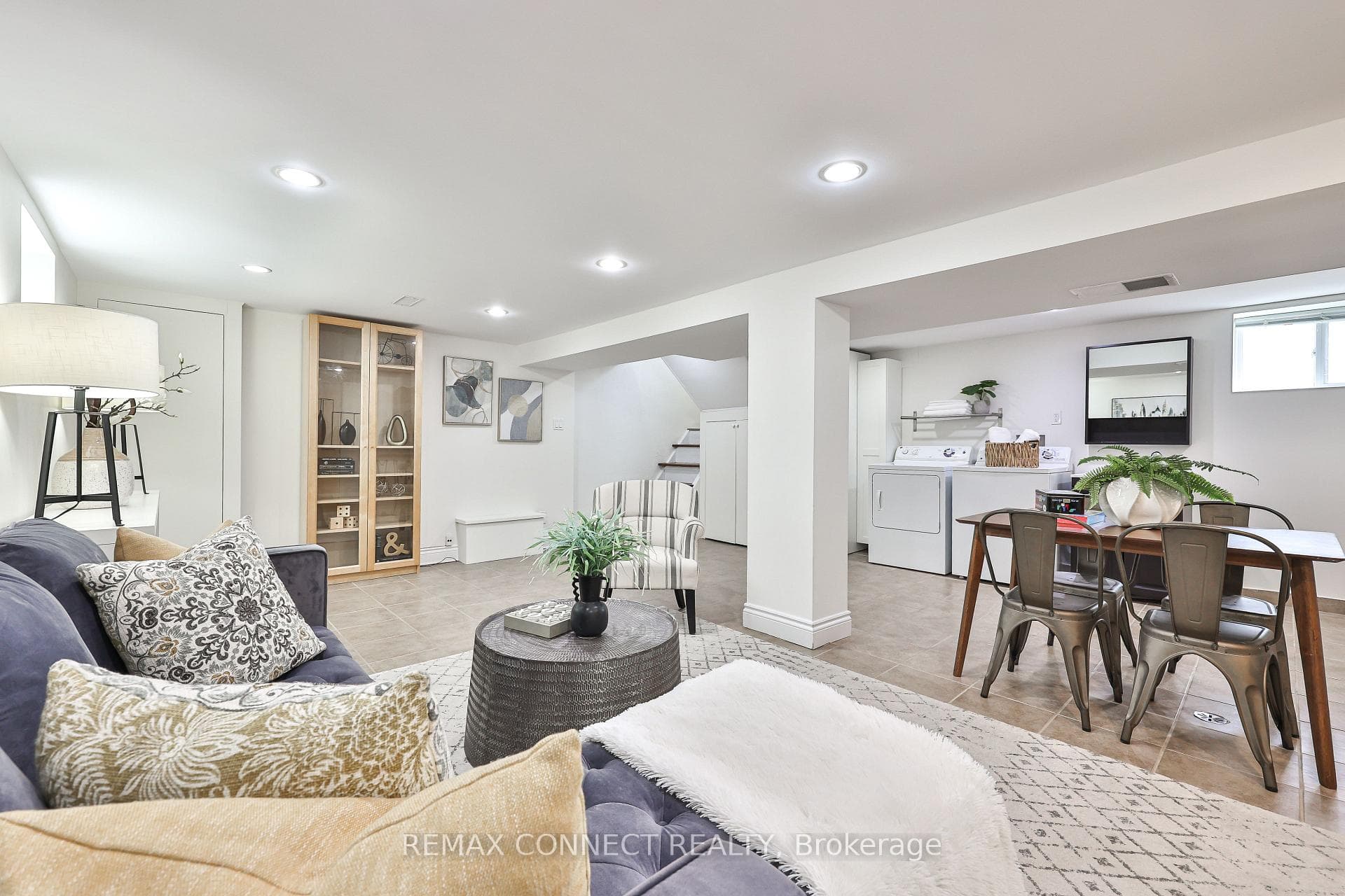 101 Phillip Avenue photo 14