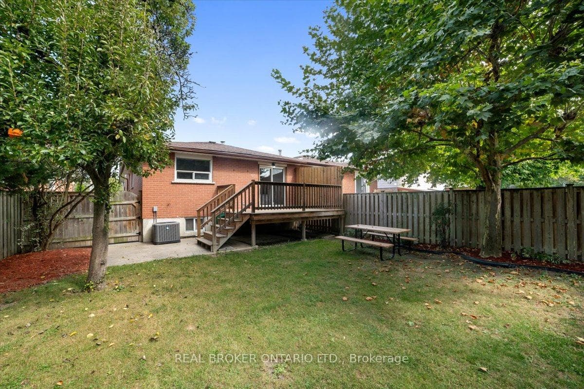 3318 Acala Crescent photo 32