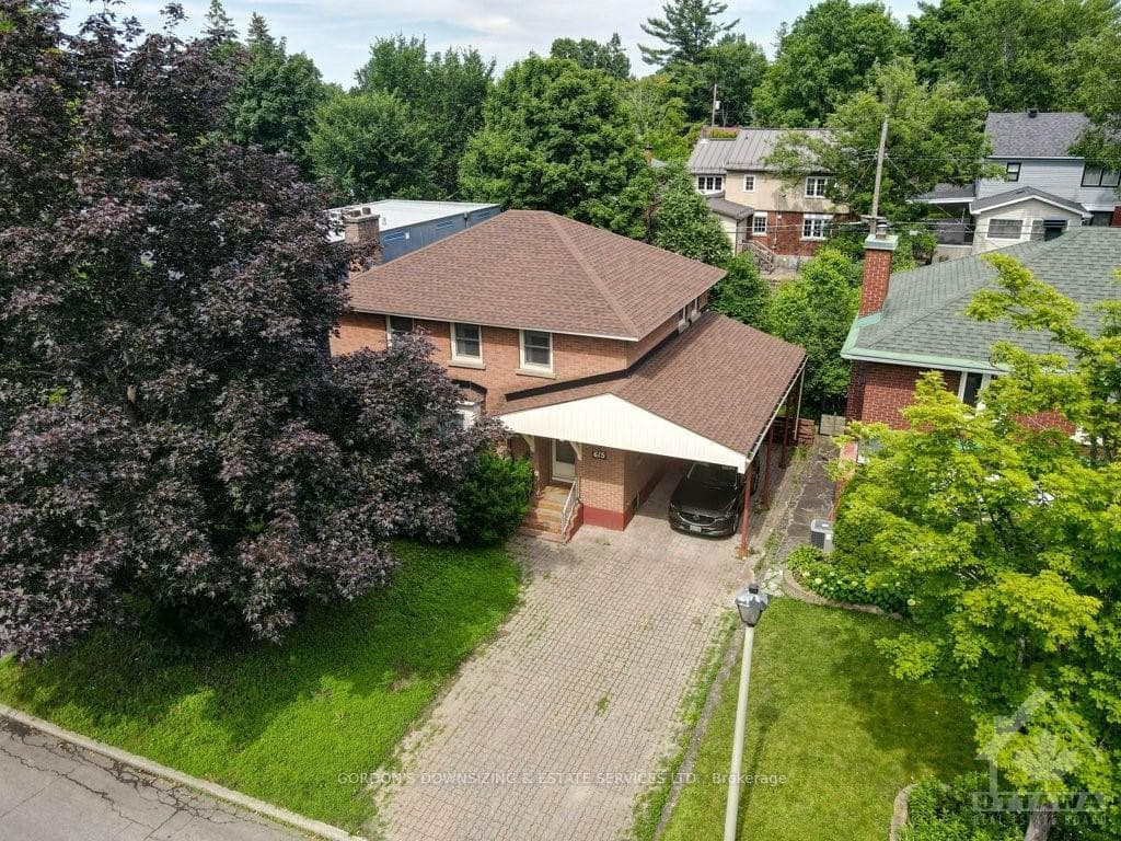 615 COURTENAY Avenue photo 28