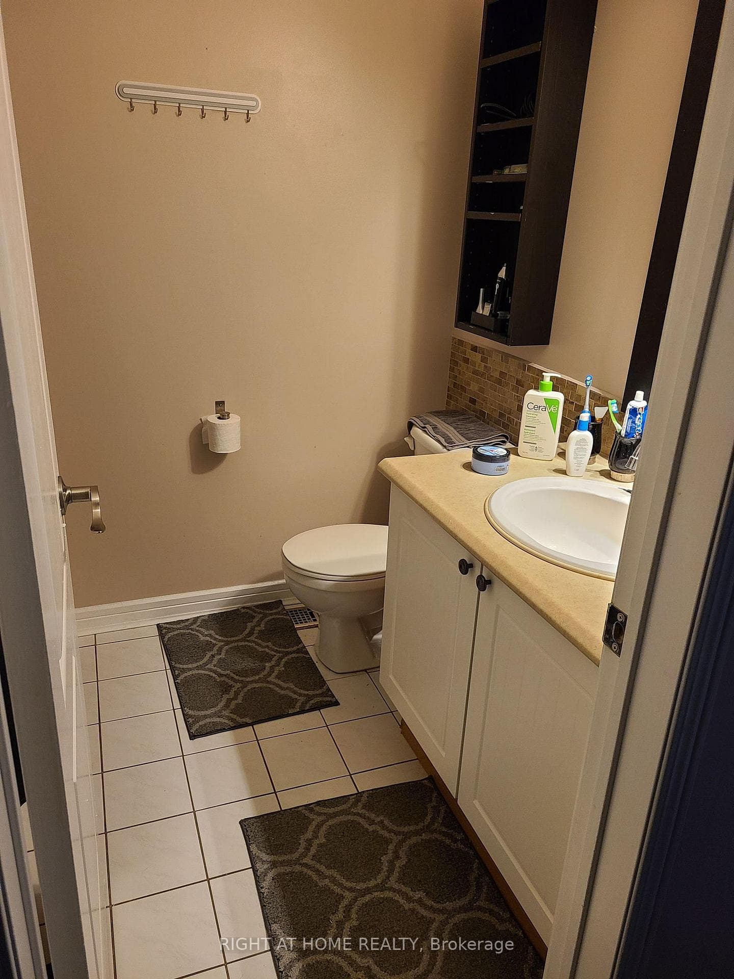 3919 Arvona Place photo 12