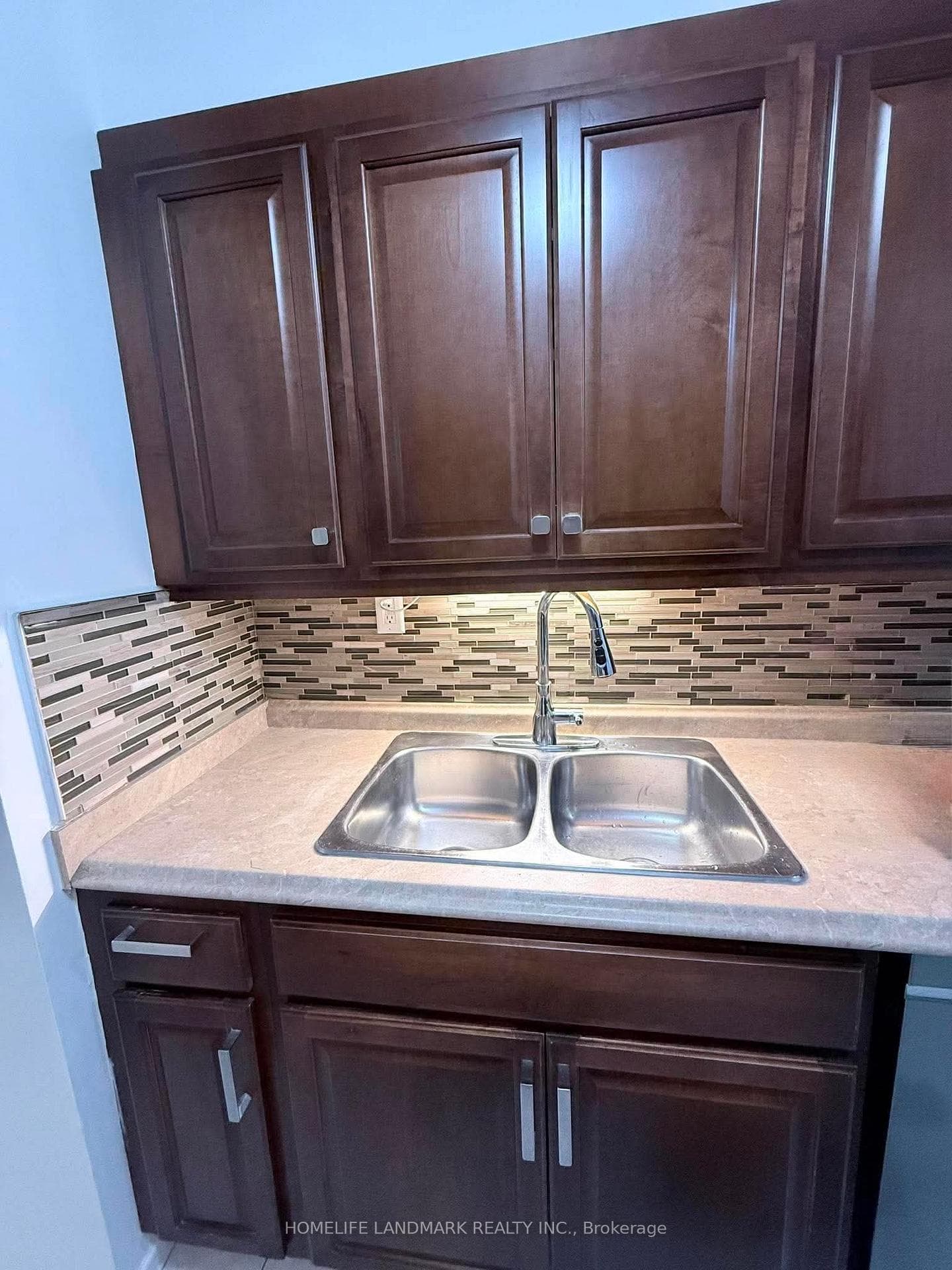25 Silver Springs Boulevard Unit 109 photo 8
