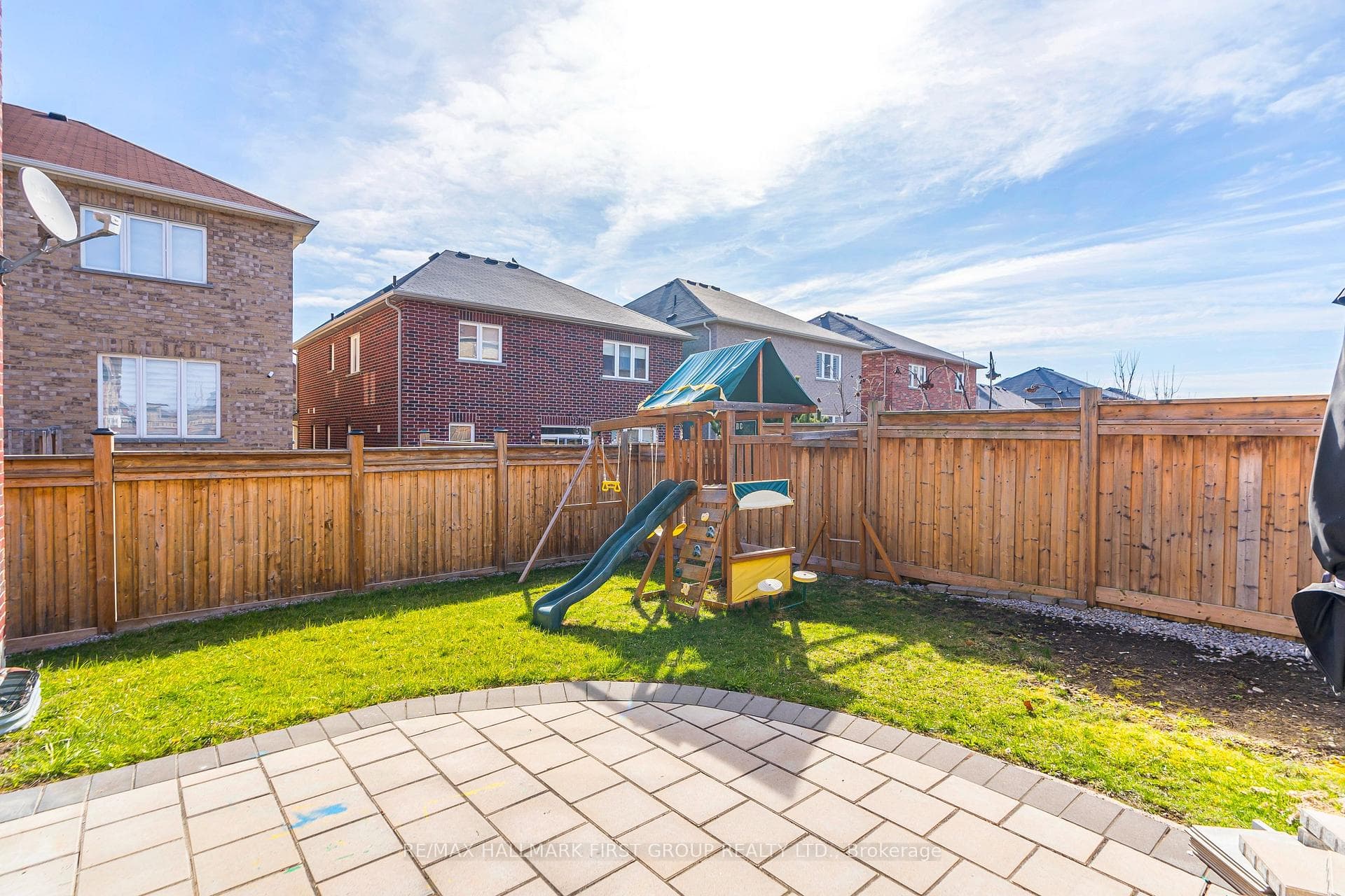112 Garrardview Street photo 39