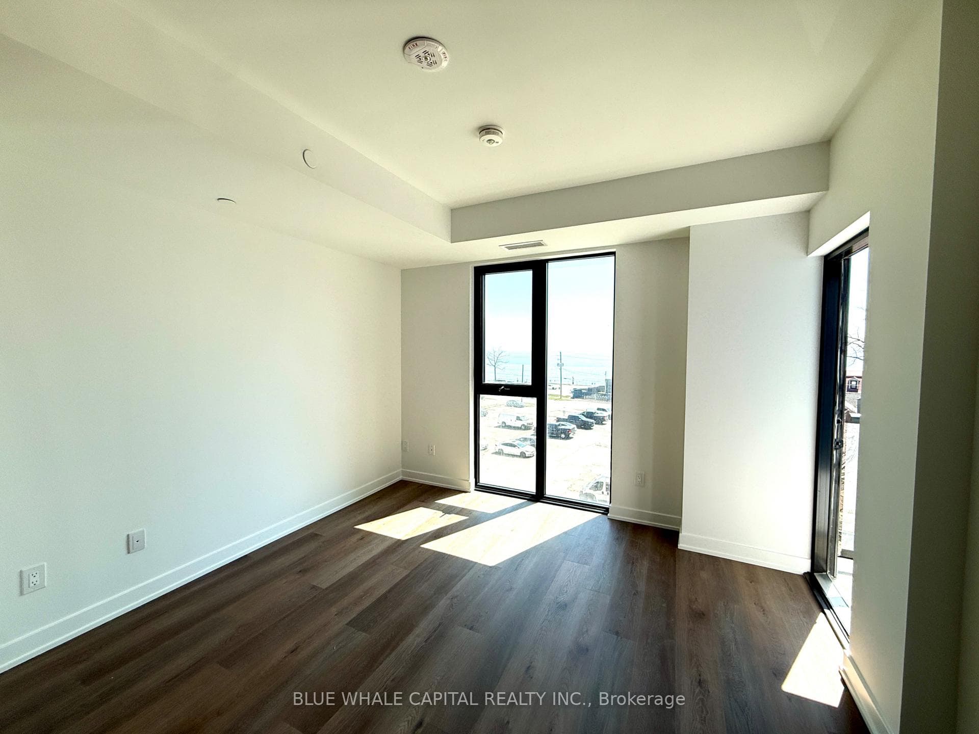 2075 Lakeshore Road Unit 307 photo 19