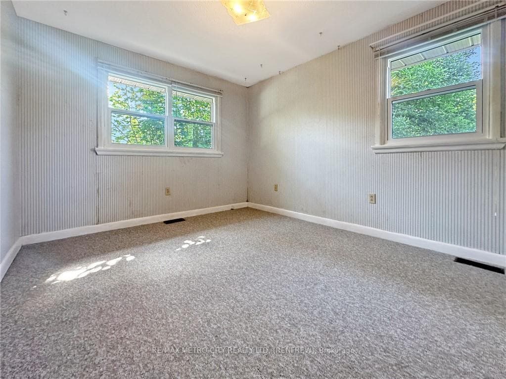 39 WABALAC Drive photo 12