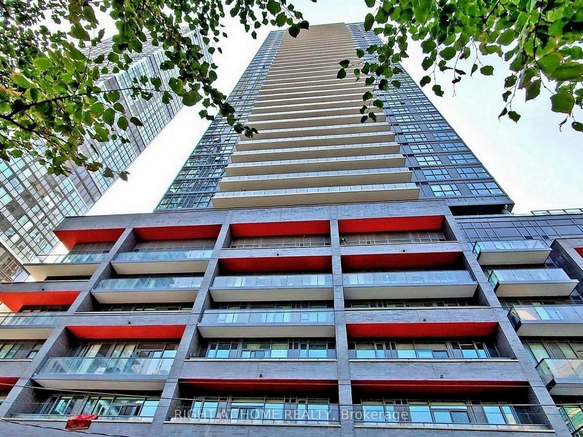 159 Dundas Street Unit 3803 photo 2