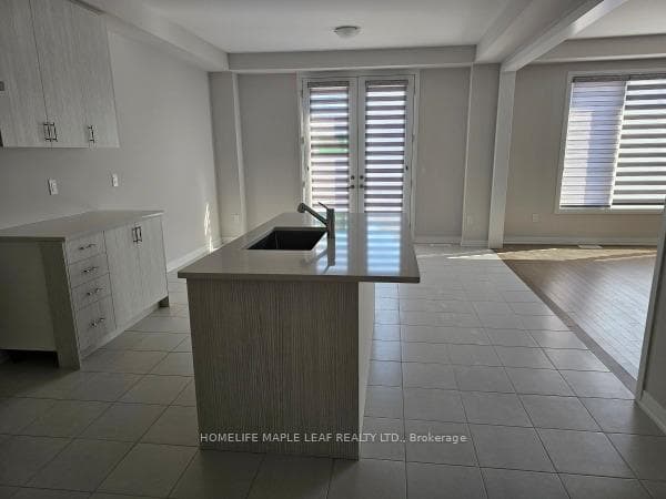 453 Robert Woolner Street photo 9