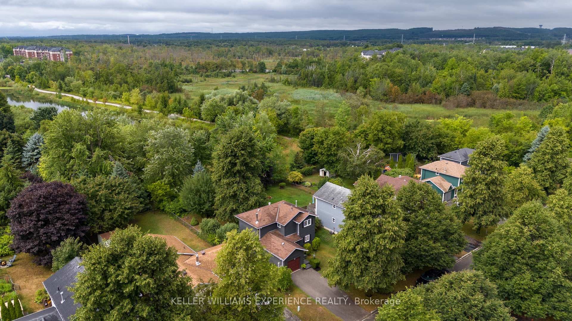 108 Elizabeth Street photo 19