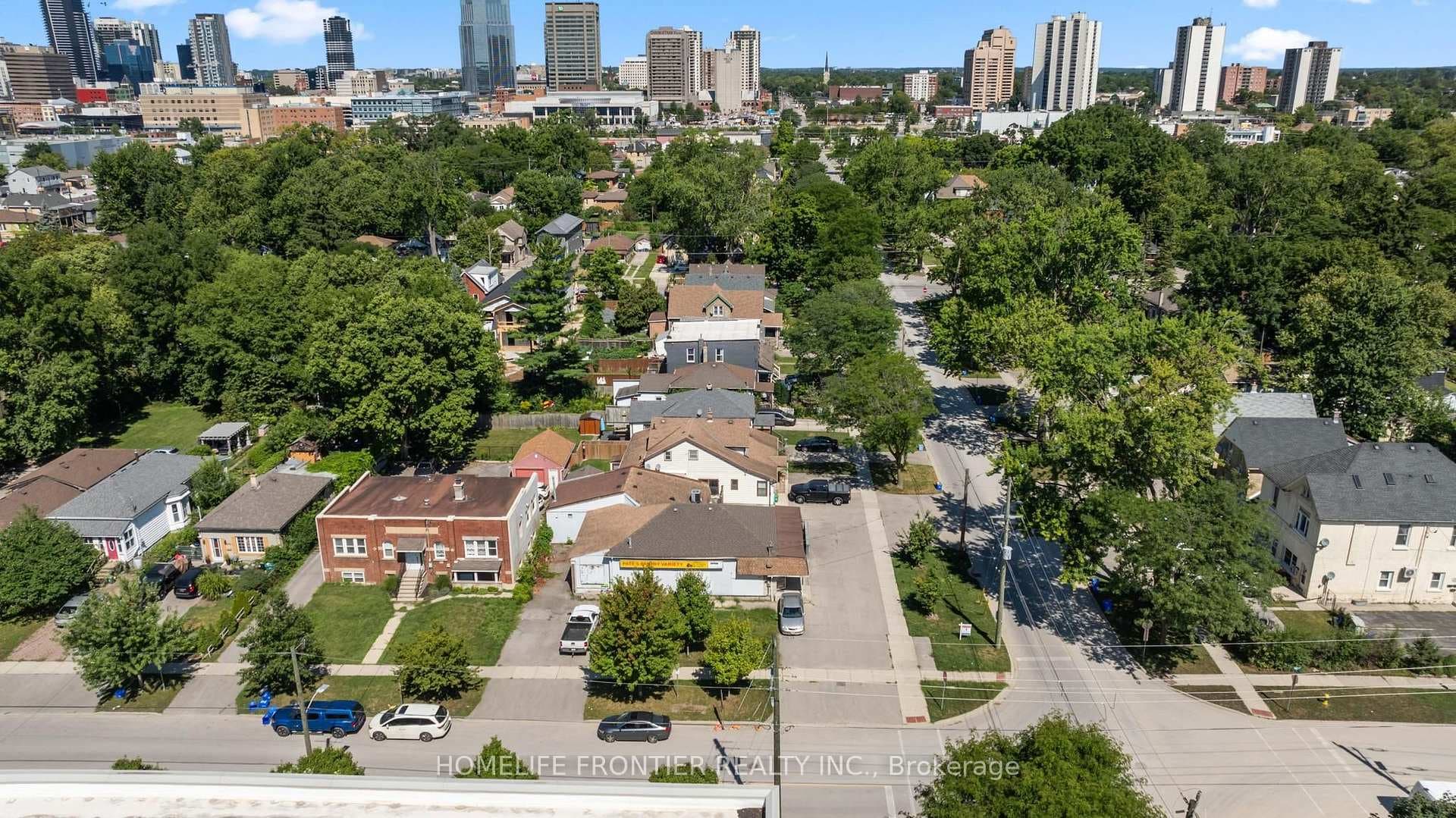 131 Waterloo Street photo 2