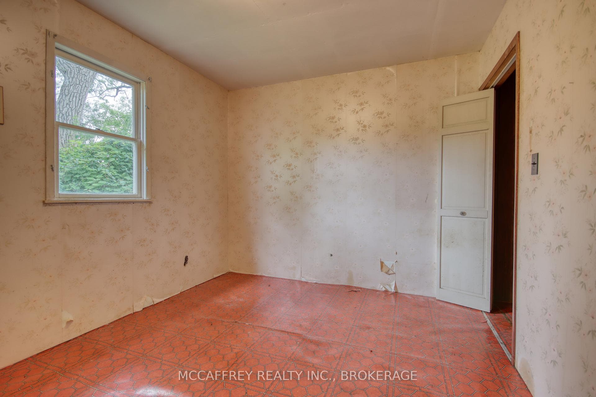 94 WILLOW POINT Lane photo 23