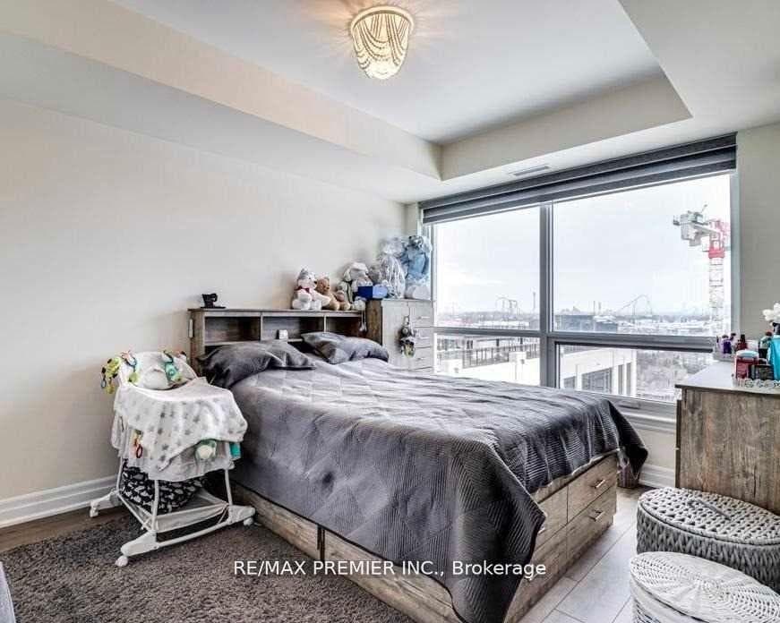 9085 Jane Street Unit 802 photo 10