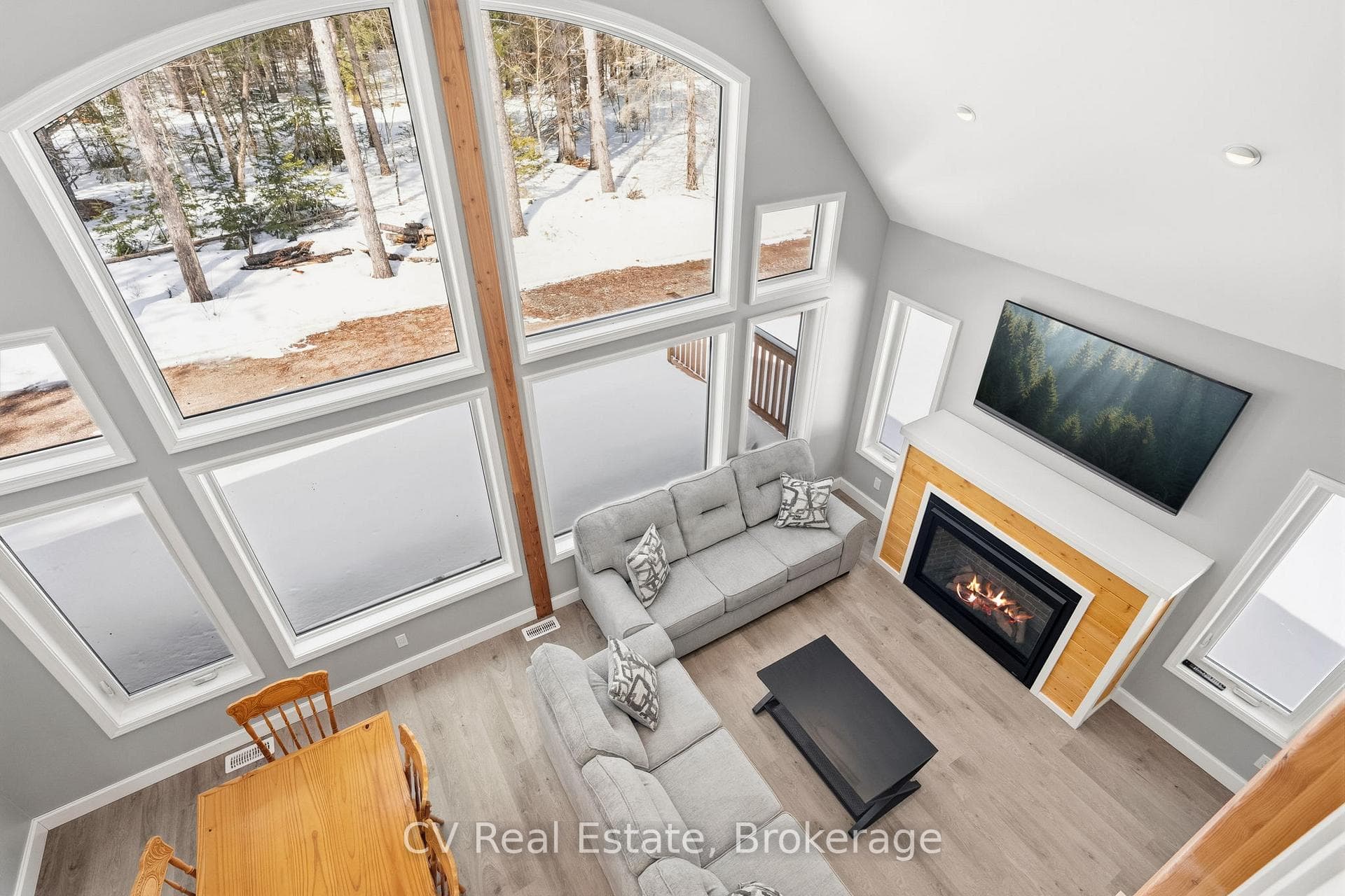 1158 Chetwynd Road photo 25