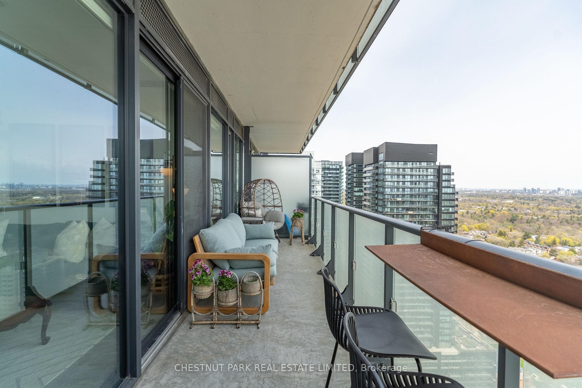 185 Roehampton Avenue Unit 3106 photo 17