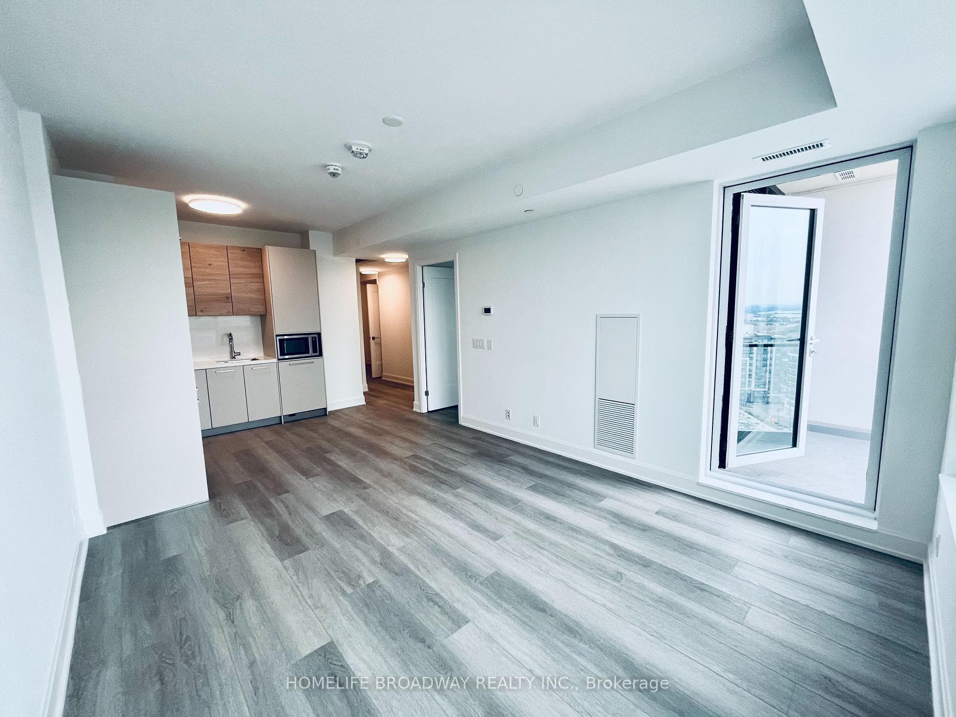 38 Gandhi Lane Unit 1805 photo 2