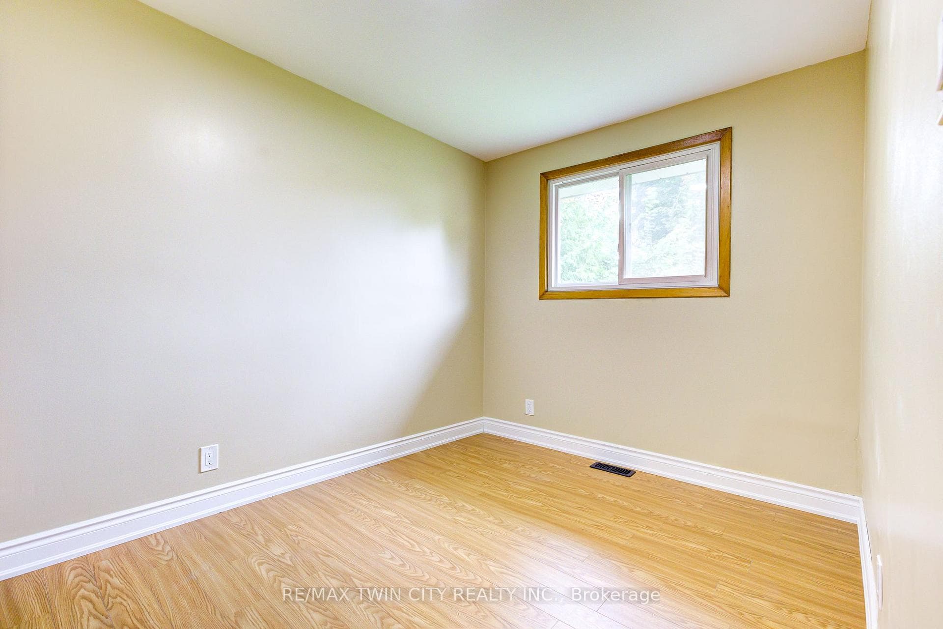 613 Glen Forrest Boulevard photo 22