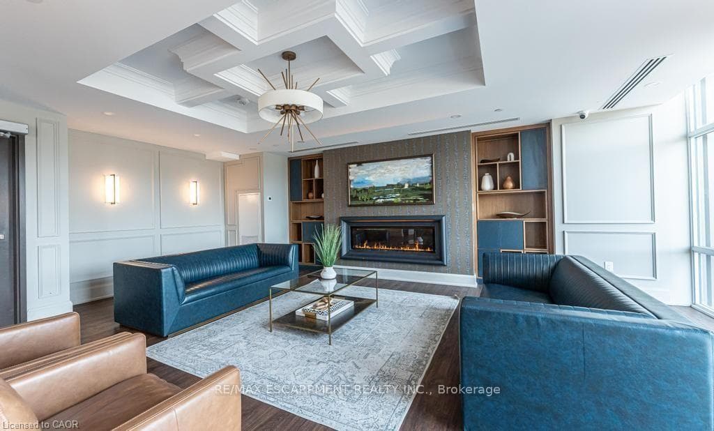 450 Dundas Street Unit 409 photo 19