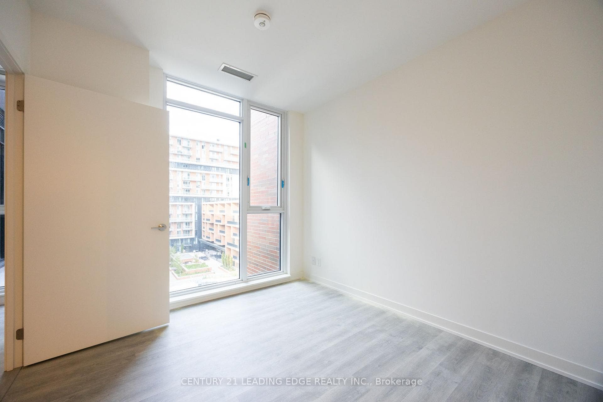 38 SIMCOE Promenade Unit 922 photo 18