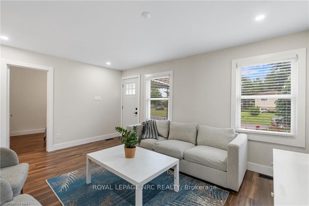 126 Catherine Street photo 6
