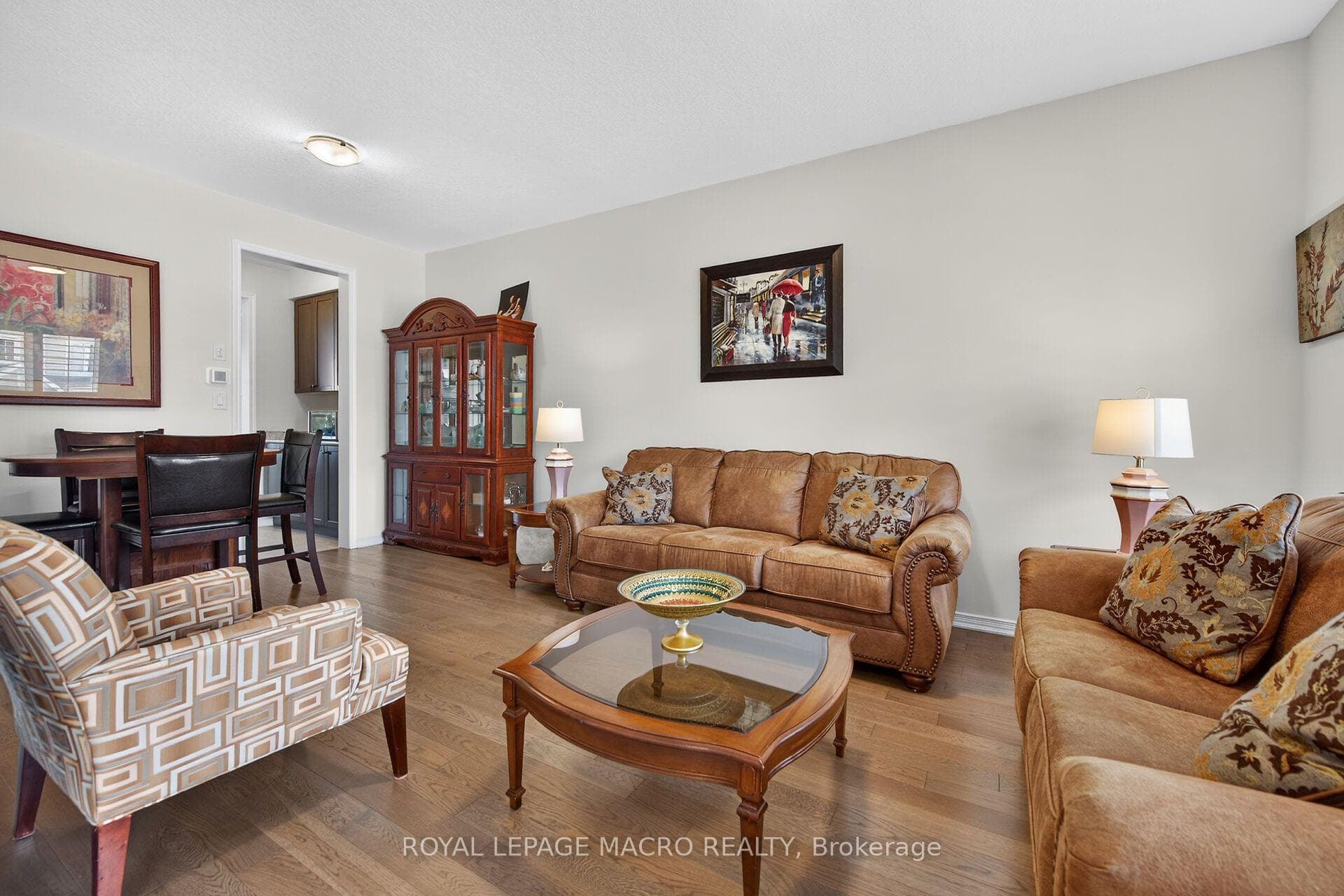 76 McWatters Street photo 19
