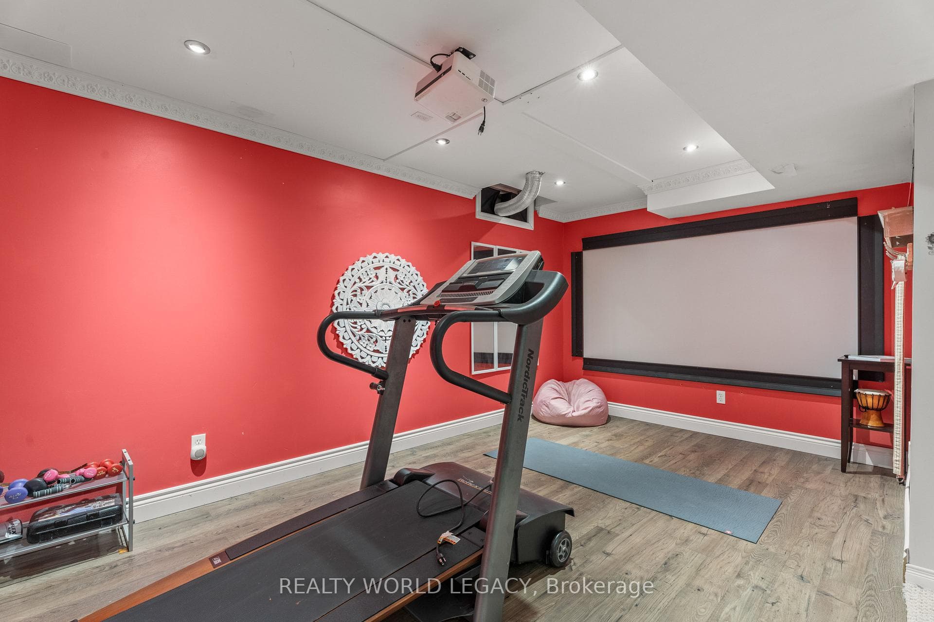 20 Pentland Road photo 31