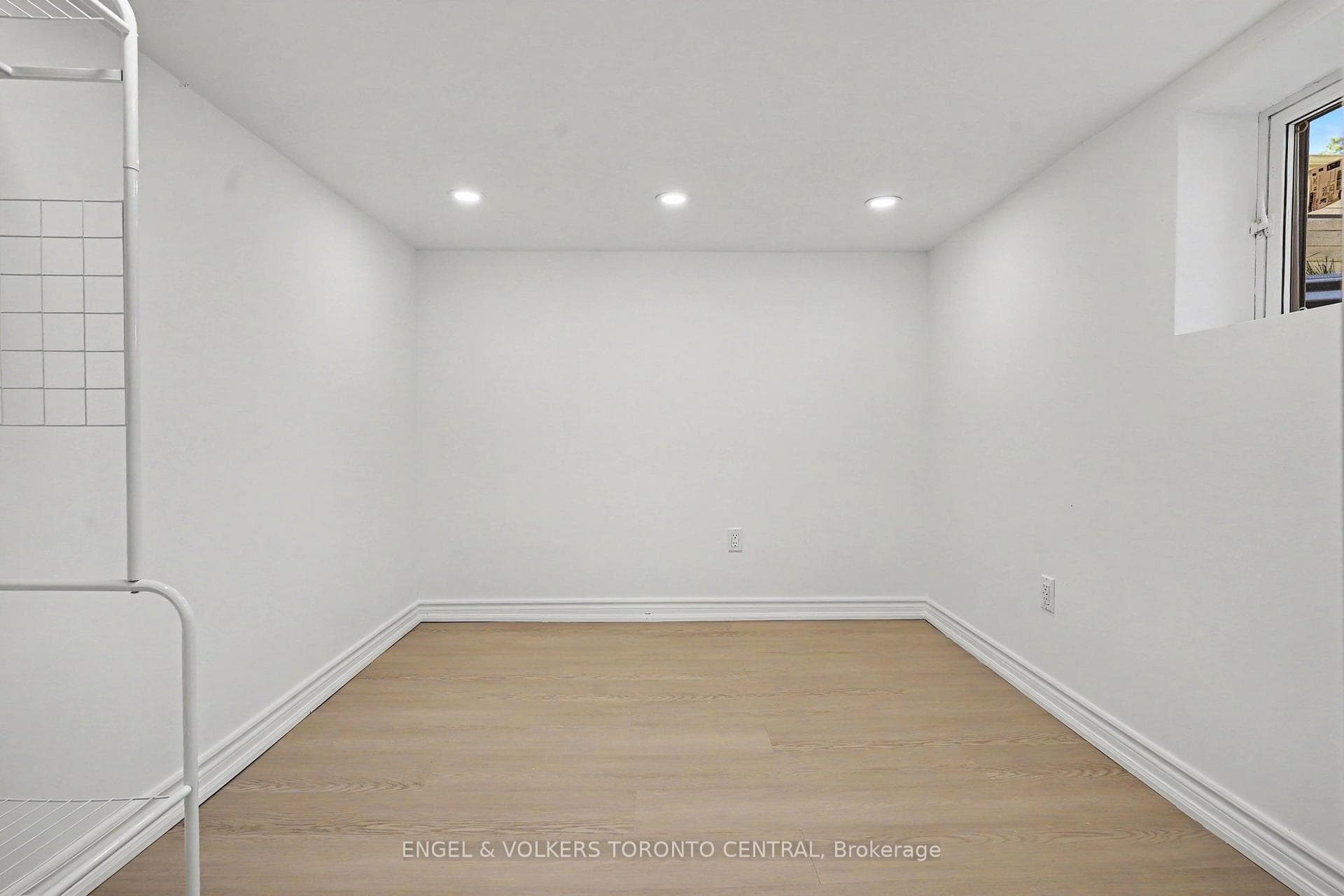 28 Inverleigh Drive photo 19