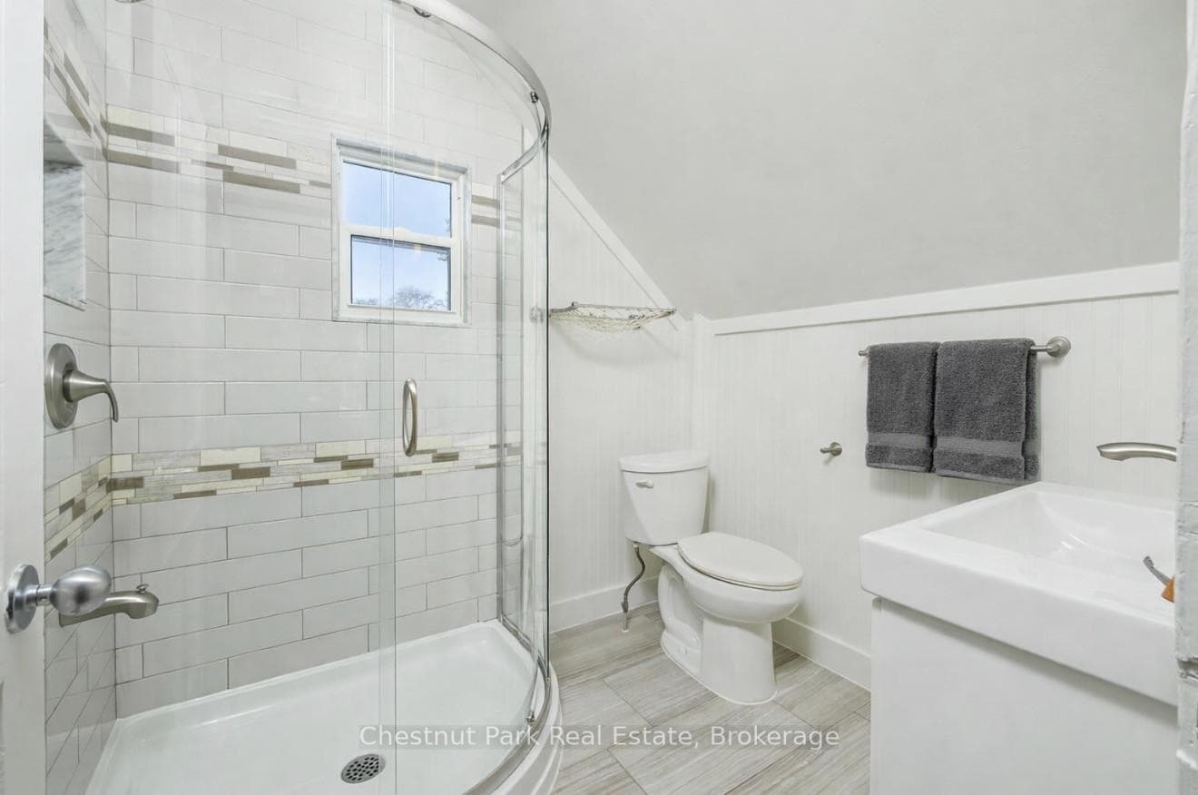 Gorgeous bathroom on 2nd level
